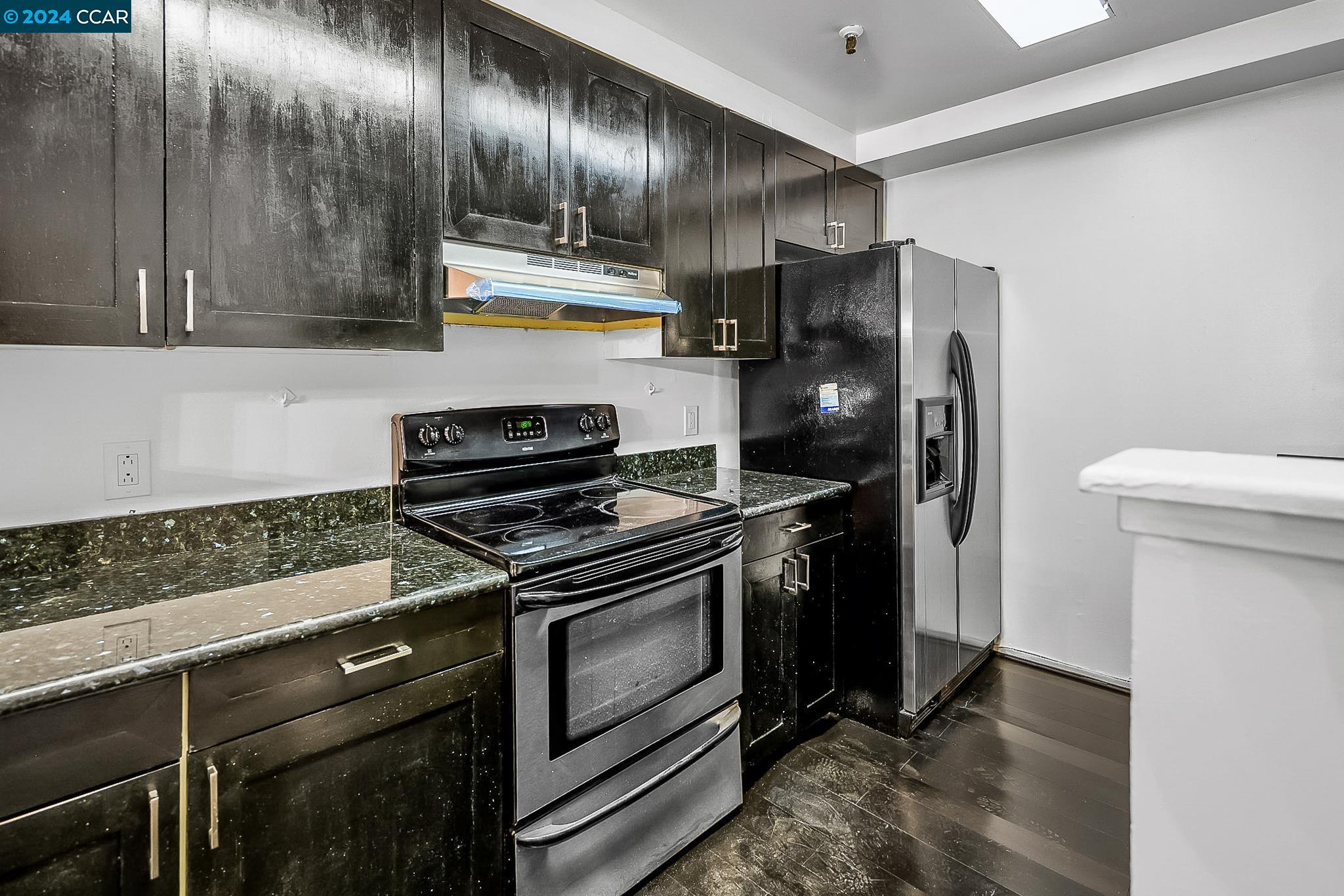 2917 Macarthur Blvd # 2A, Oakland, California 94602, 2 Bedrooms Bedrooms, 4 Rooms Rooms,1 BathroomBathrooms,Residential,For Sale,2917 Macarthur Blvd # 2A,41079509