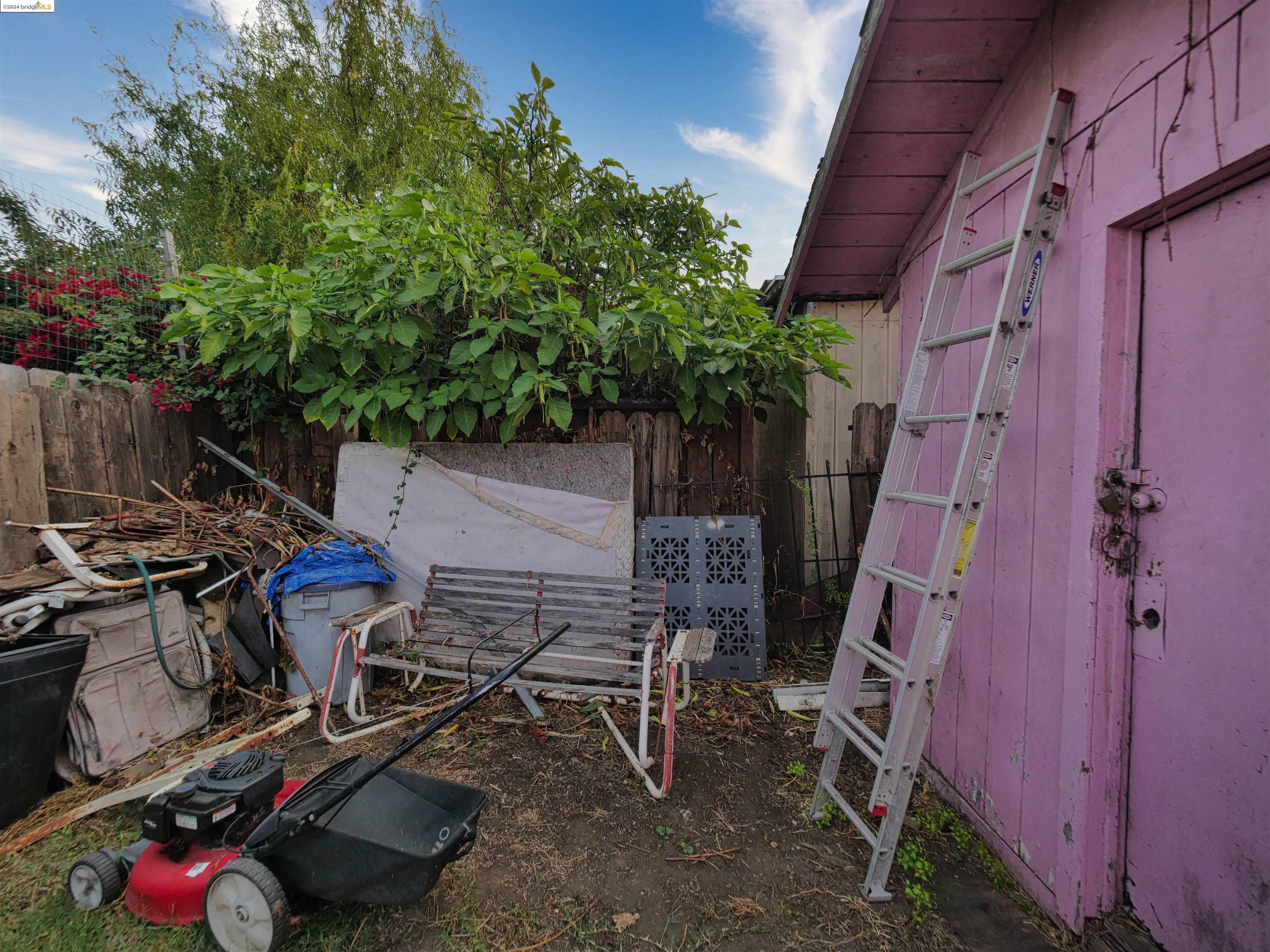 138 Eldridge Avenue, Oakland, California 94603, 3 Bedrooms Bedrooms, 6 Rooms Rooms,1 BathroomBathrooms,Residential,For Sale,138 Eldridge Avenue,41079615