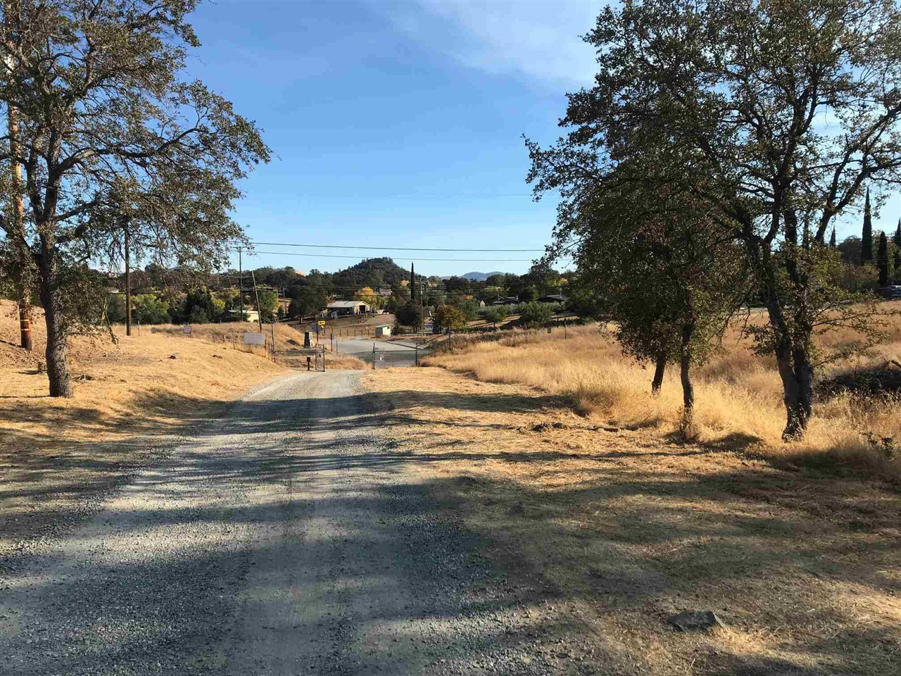 Detail Gallery Image 4 of 28 For 17500 Harvard Mine, Jamestown,  CA 95327 - 3 Beds | 2 Baths