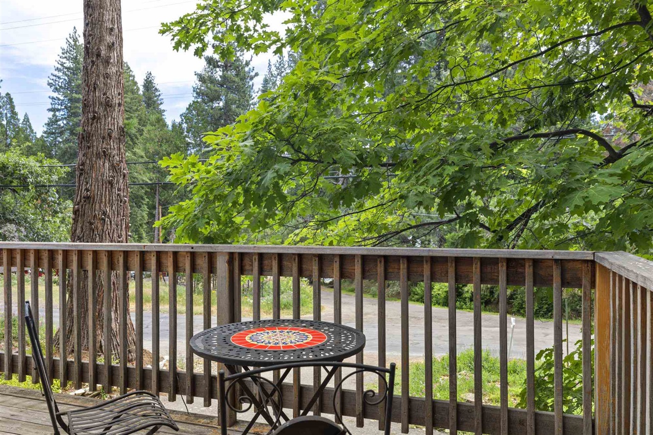 Detail Gallery Image 1 of 1 For 25960 Long Barn, Long Barn,  CA 95335 - 4 Beds | 1/1 Baths