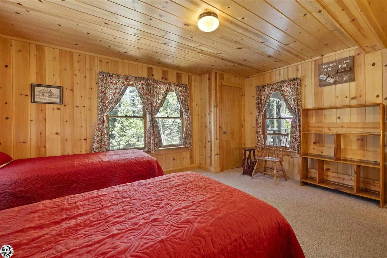 Detail Gallery Image 12 of 31 For 204 Sugarpine, Pinecrest,  CA 95364 - 3 Beds | 2 Baths