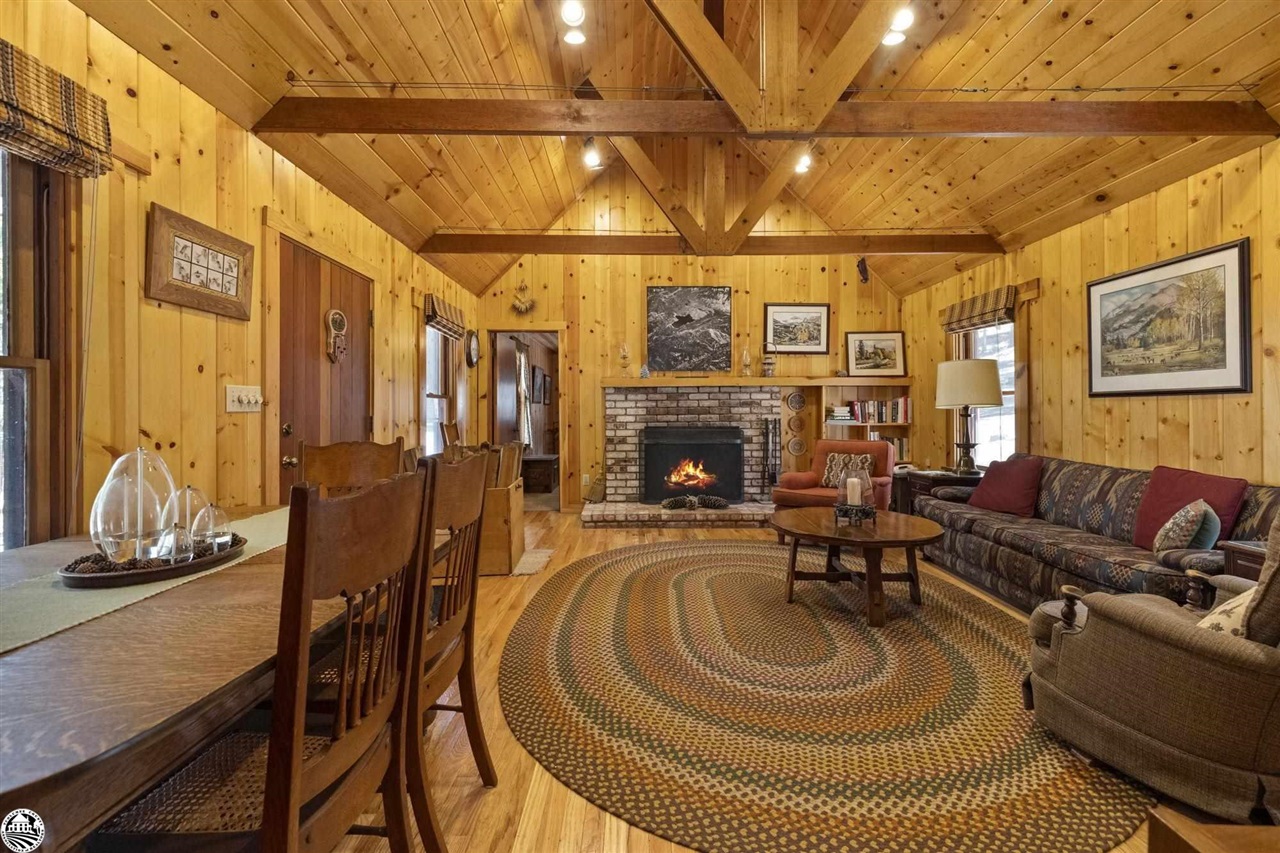 Detail Gallery Image 13 of 31 For 204 Sugarpine, Pinecrest,  CA 95364 - 3 Beds | 2 Baths