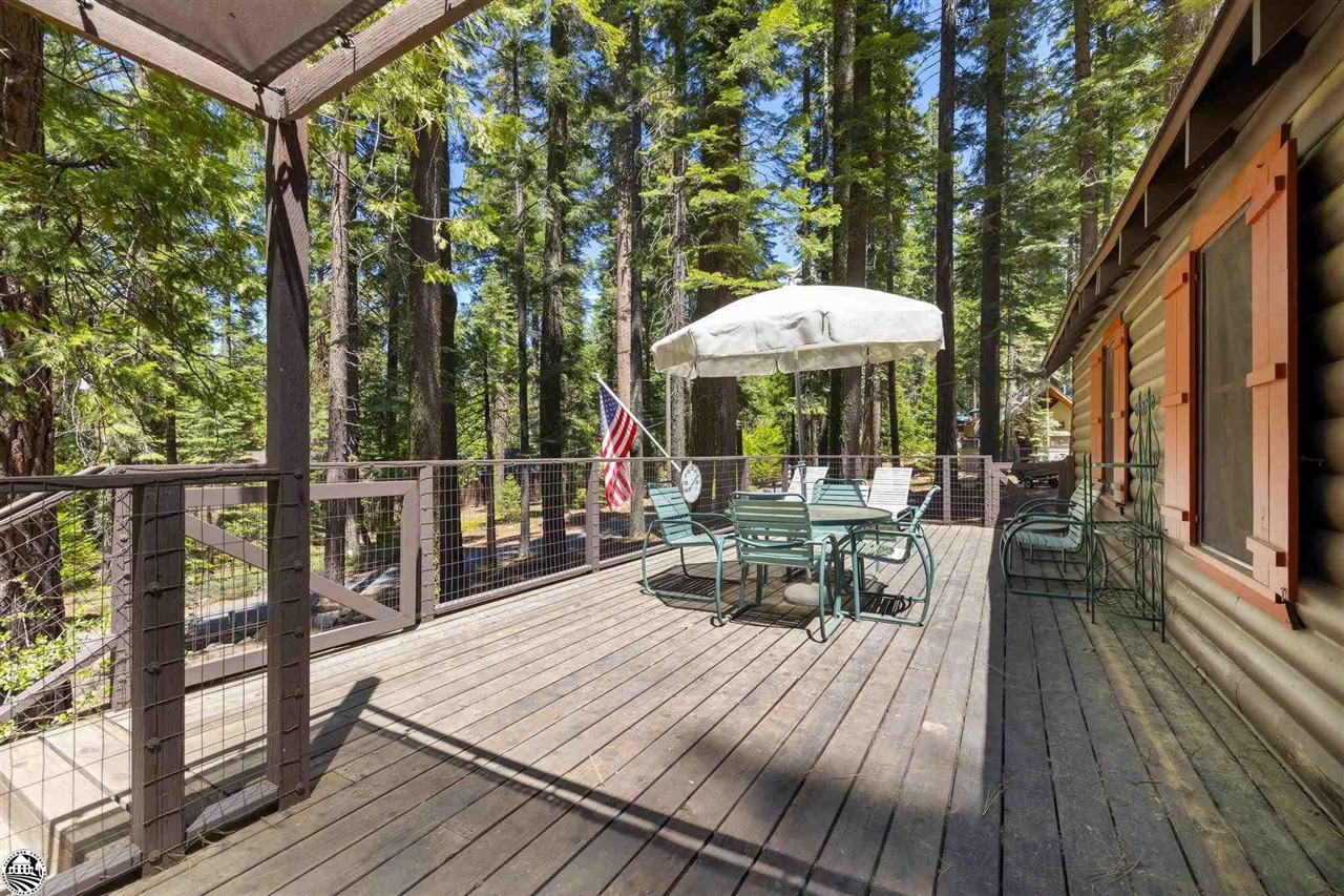 Detail Gallery Image 5 of 31 For 204 Sugarpine, Pinecrest,  CA 95364 - 3 Beds | 2 Baths