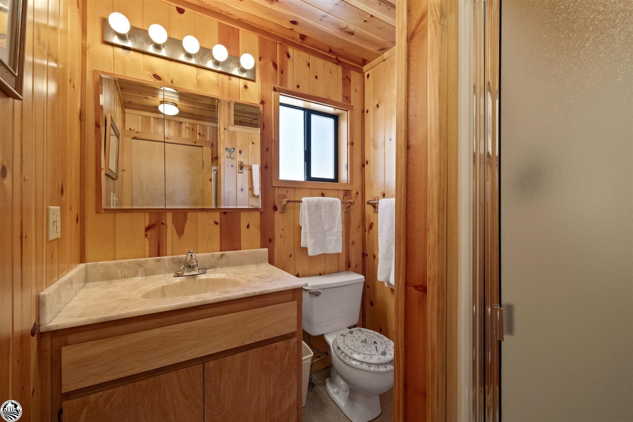 Detail Gallery Image 10 of 31 For 204 Sugarpine, Pinecrest,  CA 95364 - 3 Beds | 2 Baths