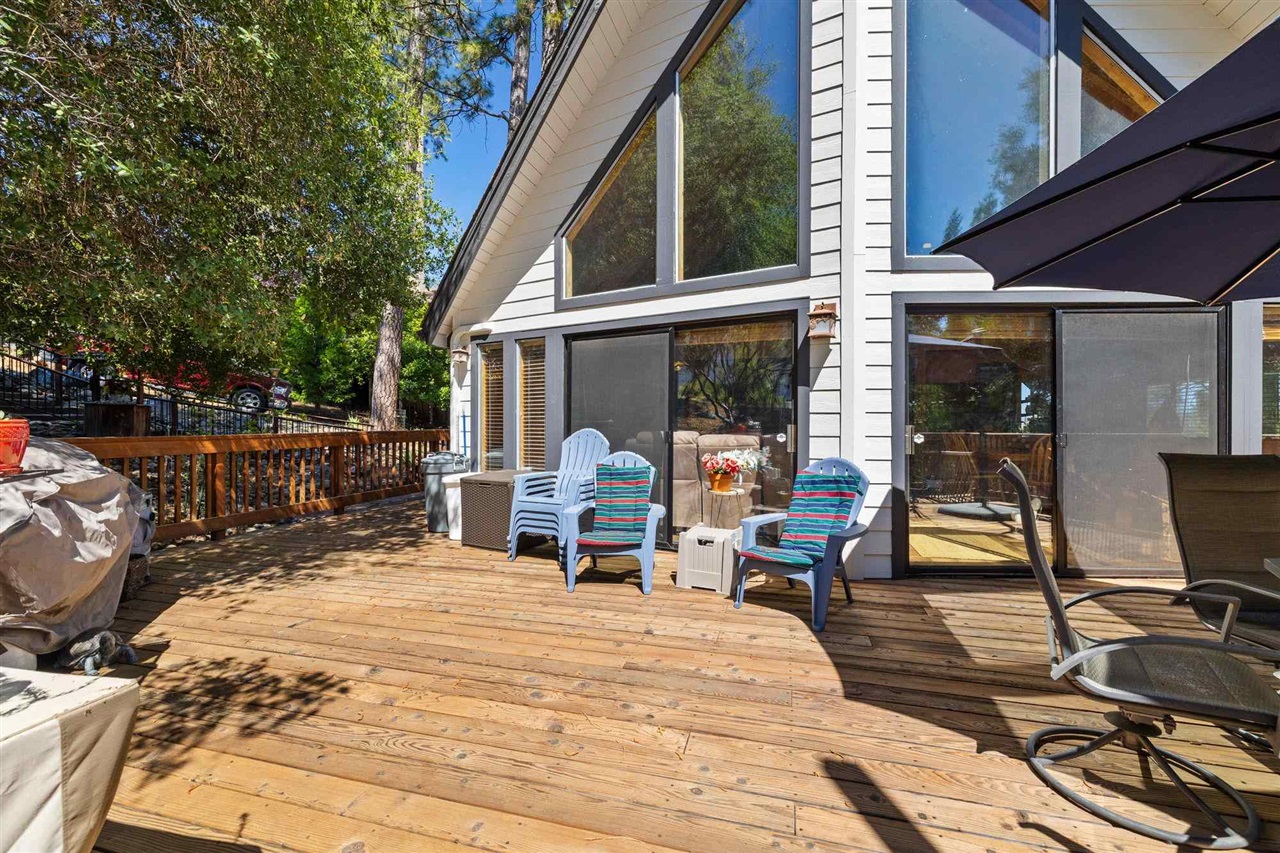 Detail Gallery Image 2 of 52 For 20265 Pleasantview, Groveland,  CA 95321-9367 - 4 Beds | 3 Baths