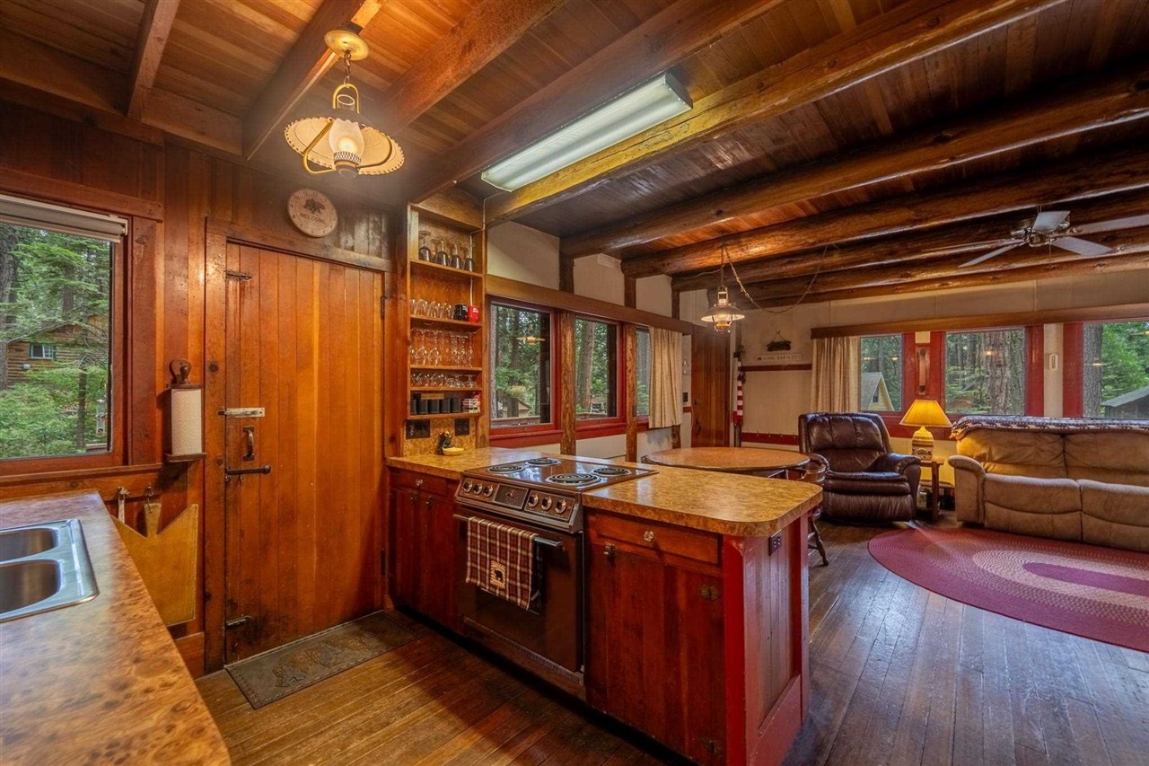 Detail Gallery Image 15 of 30 For 22778 W Ellmaro, Long Barn,  CA 95335 - 4 Beds | 1/1 Baths