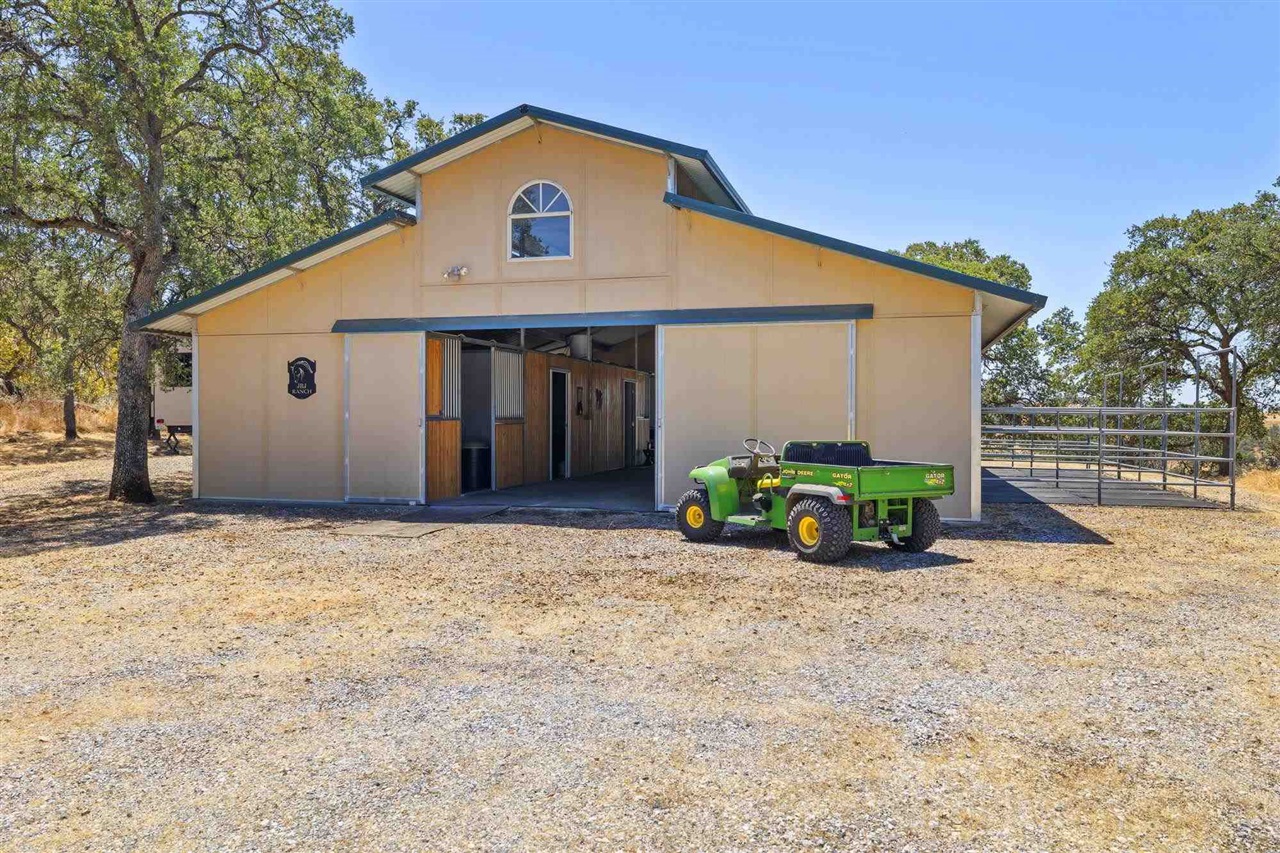 Detail Gallery Image 3 of 60 For 10050 Big Creek, Jamestown,  CA 95327 - – Beds | – Baths