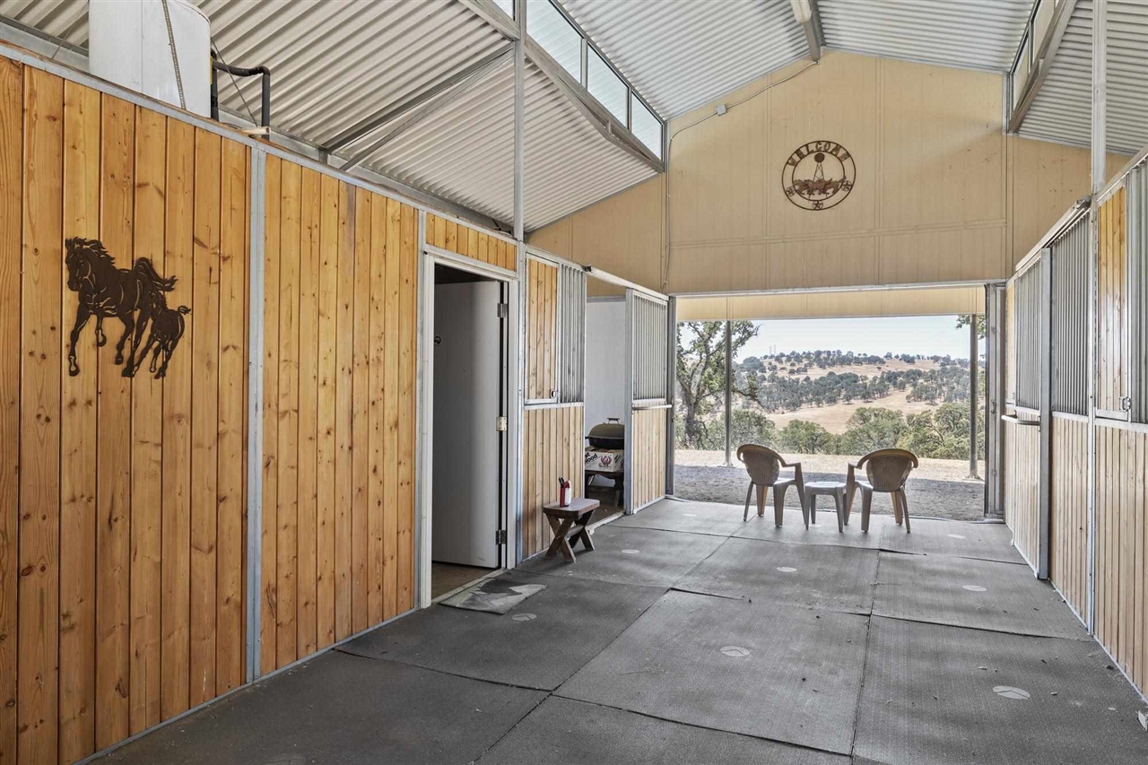 Detail Gallery Image 4 of 60 For 10050 Big Creek, Jamestown,  CA 95327 - – Beds | – Baths