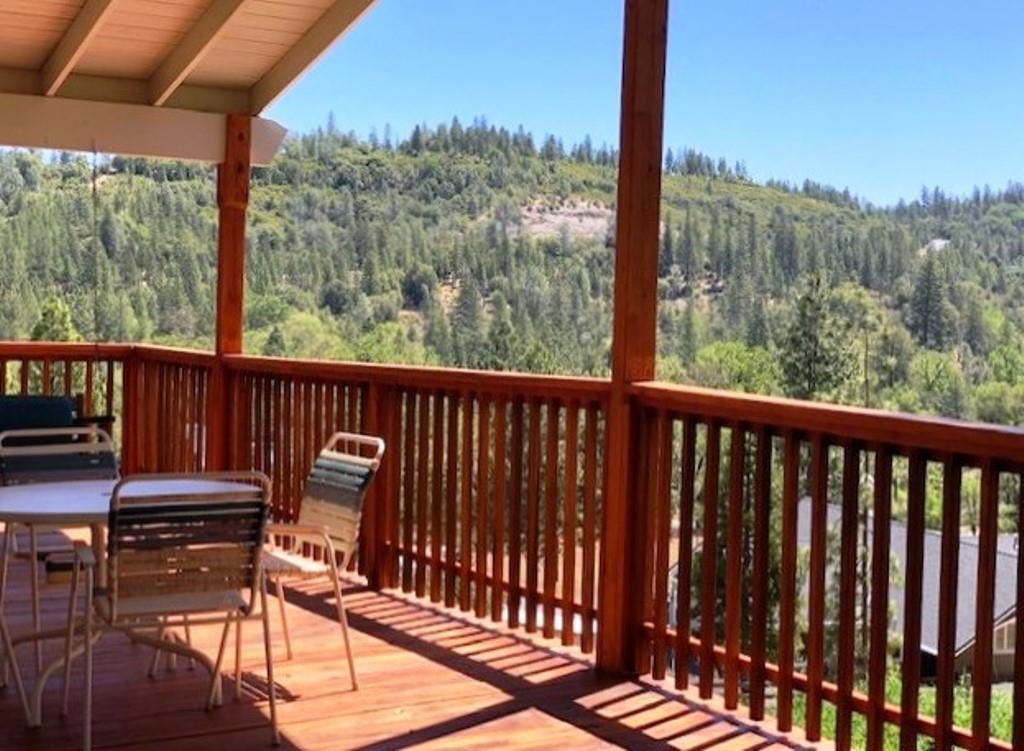 Detail Gallery Image 1 of 1 For 19807 Old Highway 120, Groveland,  CA 95321-9700 - 3 Beds | 3/1 Baths