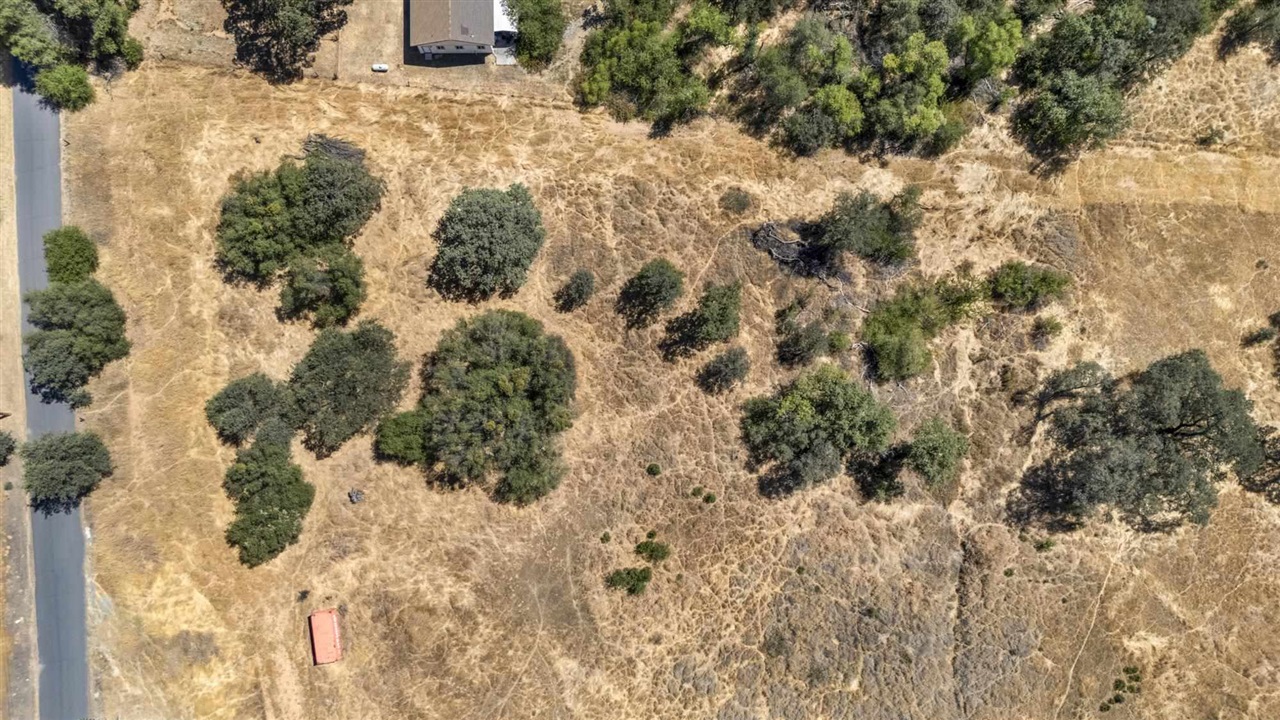 Detail Gallery Image 2 of 8 For 18496 Railbed, Jamestown,  CA 95327 - – Beds | – Baths