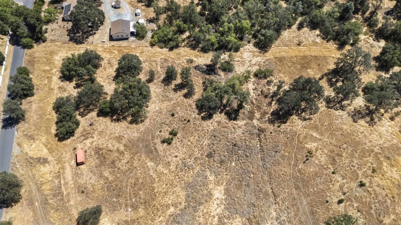 Detail Gallery Image 3 of 8 For 18496 Railbed, Jamestown,  CA 95327 - – Beds | – Baths