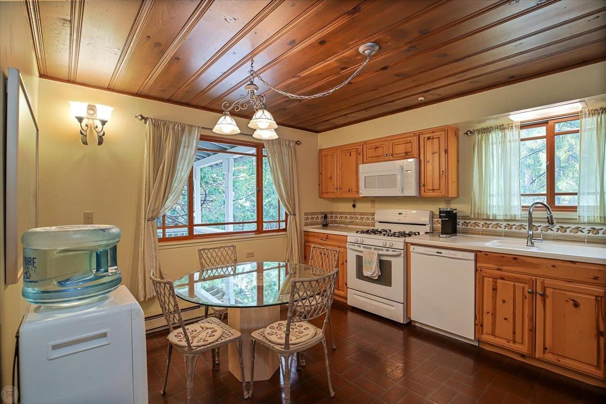 Detail Gallery Image 28 of 60 For , Strawberry,  CA 95375 - 4 Beds | 2 Baths
