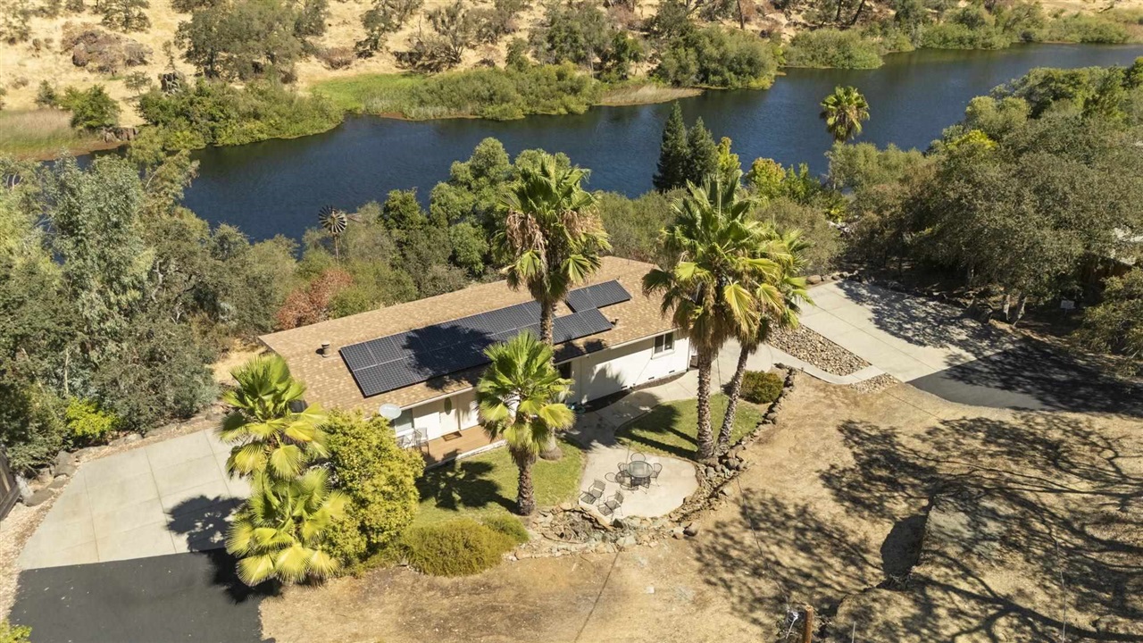 Detail Gallery Image 1 of 1 For 13788 Tulloch Dam, Jamestown,  CA 95327 - 3 Beds | 3 Baths