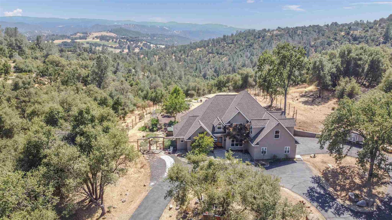 Detail Gallery Image 1 of 1 For 18051 Yosemite Rd, Tuolumne,  CA 95379-0000 - 3 Beds | 3/1 Baths