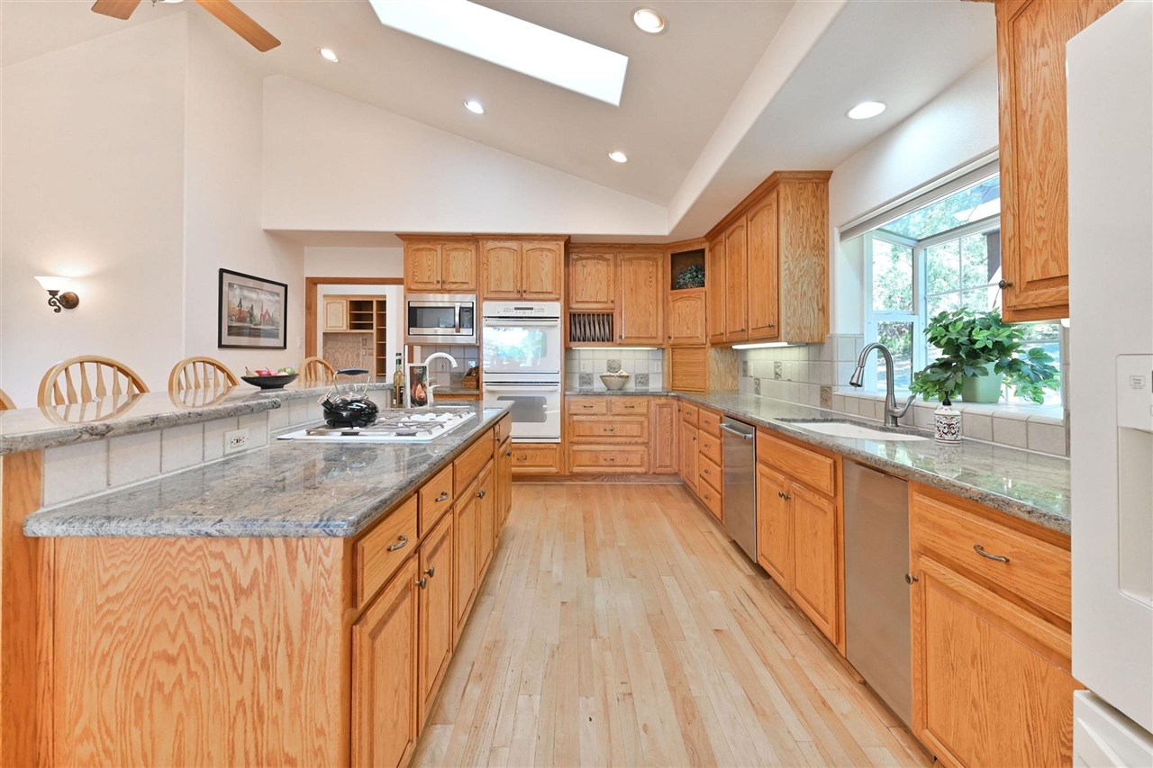 Detail Gallery Image 17 of 44 For 23308 Pelton Wheel Circle, Sonora,  CA 95370 - 3 Beds | 2/1 Baths