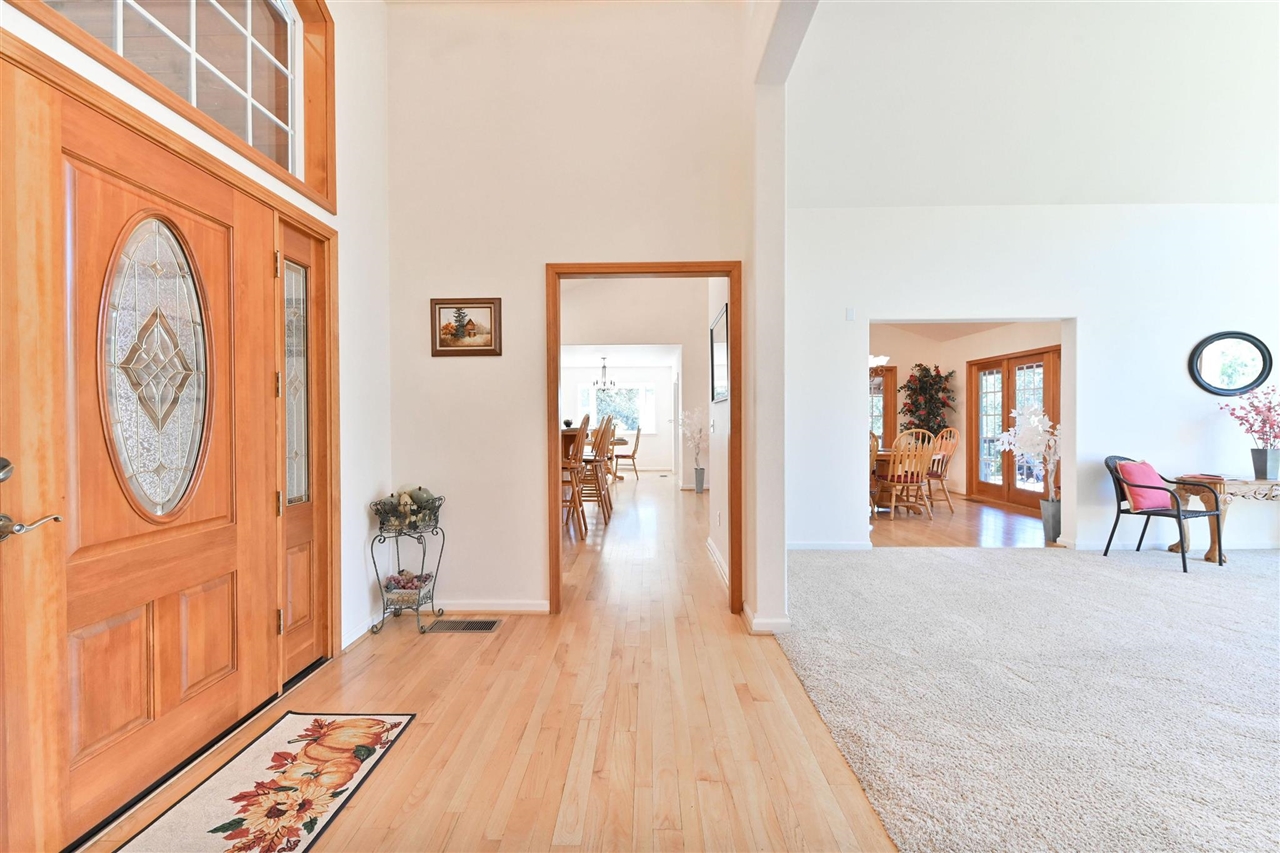 Detail Gallery Image 9 of 44 For 23308 Pelton Wheel Circle, Sonora,  CA 95370 - 3 Beds | 2/1 Baths