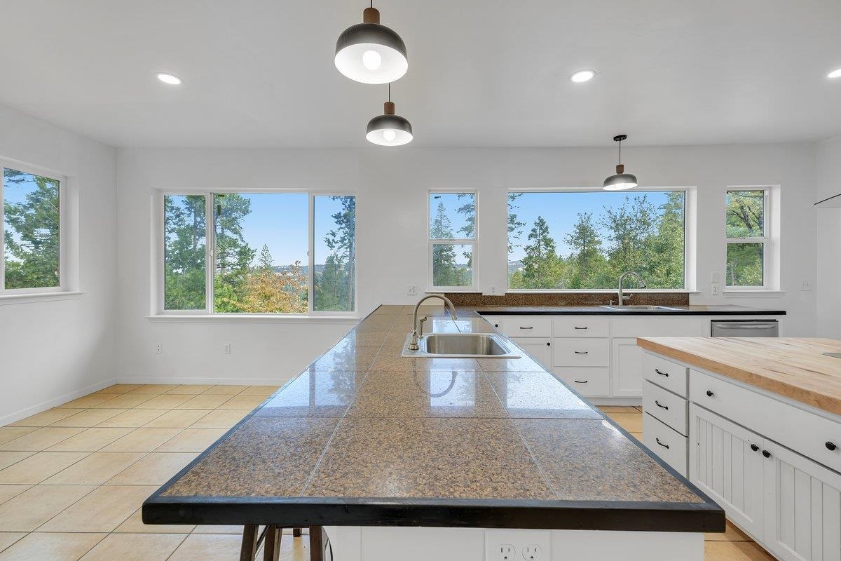 Detail Gallery Image 1 of 1 For 24654 Tramway Rd, Mi Wuk Village,  CA 95346 - 4 Beds | 2/1 Baths