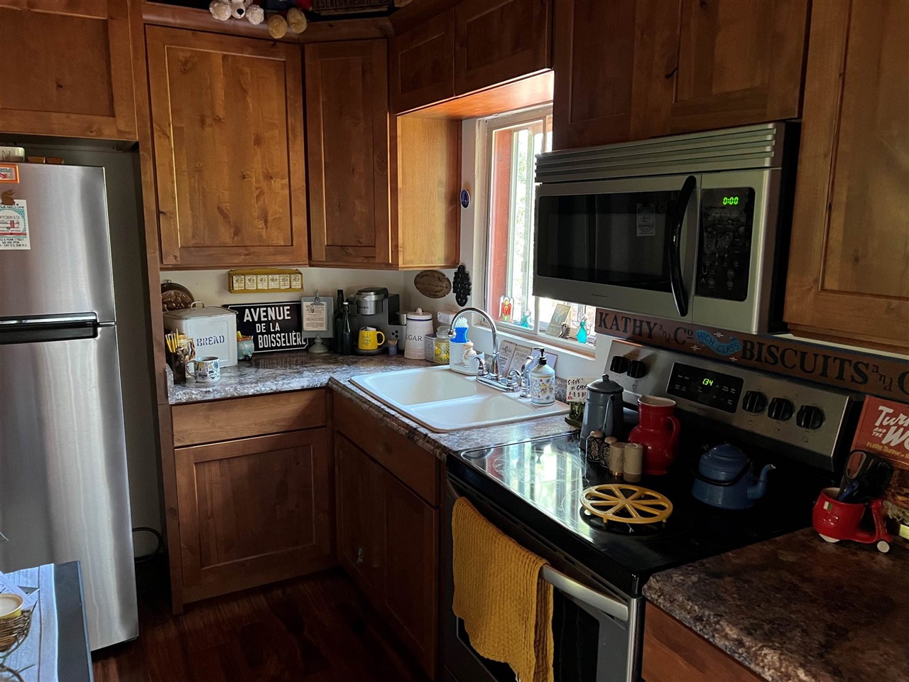 Detail Gallery Image 7 of 24 For 20679 Haiapo, Mi Wuk Village,  CA 95346 - 2 Beds | 1 Baths