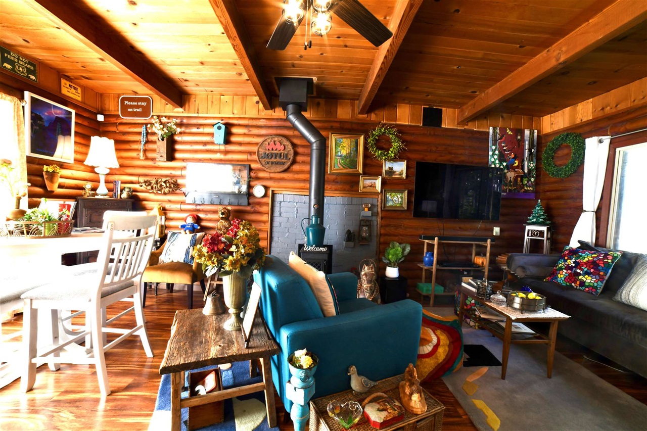 Detail Gallery Image 9 of 24 For 20679 Haiapo, Mi Wuk Village,  CA 95346 - 2 Beds | 1 Baths