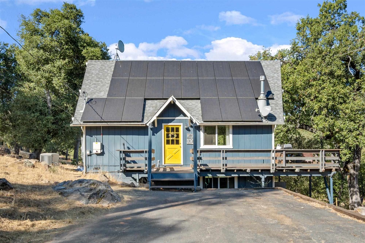 Detail Gallery Image 1 of 1 For 13340 Yorkshire Rd, Groveland,  CA 95321 - 2 Beds | 2 Baths