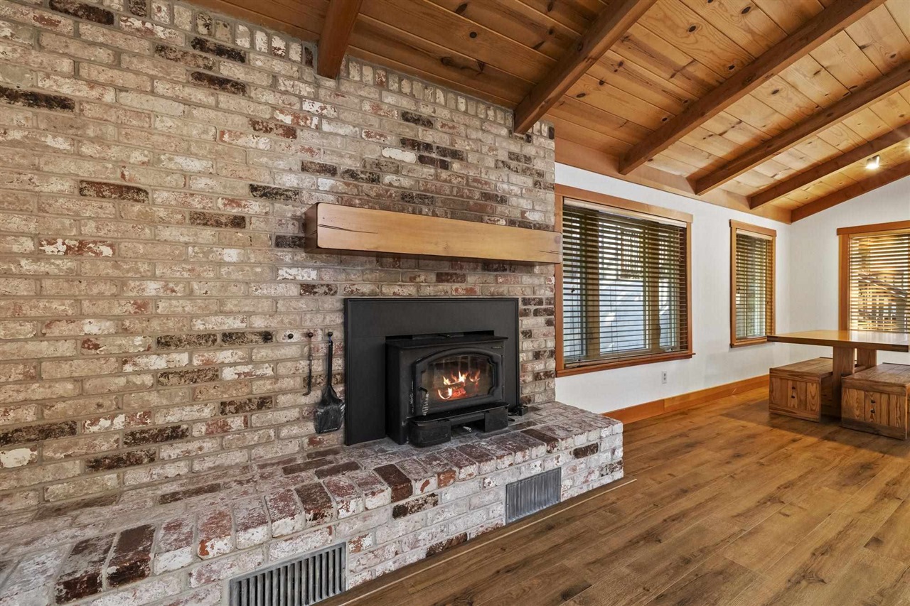 Detail Gallery Image 7 of 35 For 20415 Kutci, Mi Wuk Village,  CA 95346 - 4 Beds | 1/1 Baths