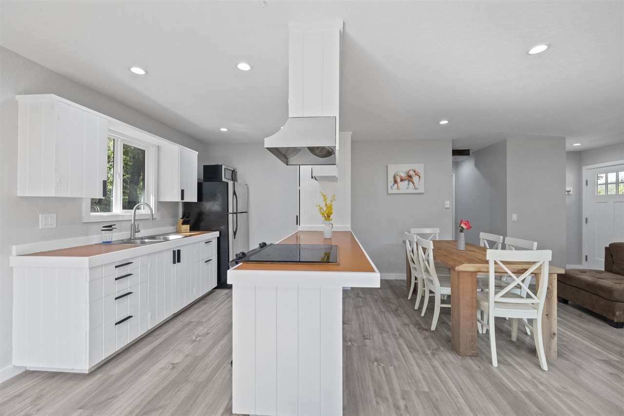 Detail Gallery Image 2 of 43 For 20472 Sherry Ln, Soulsbyville,  CA 95372 - 3 Beds | 2 Baths