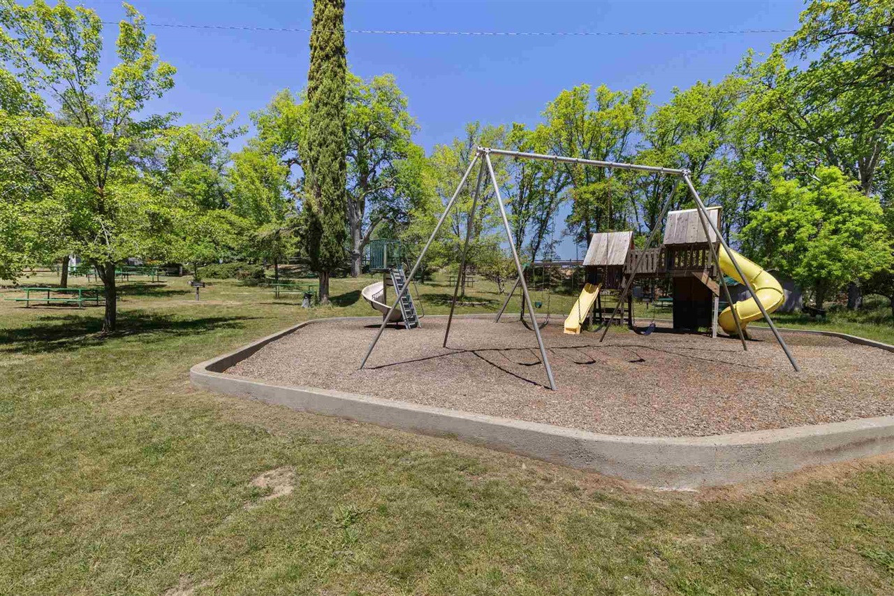 Detail Gallery Image 39 of 43 For 20472 Sherry Ln, Soulsbyville,  CA 95372 - 3 Beds | 2 Baths