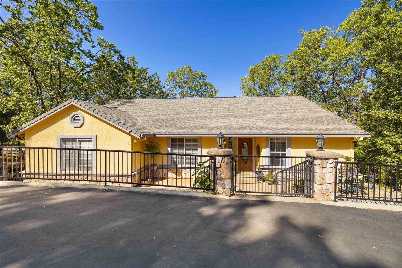 Detail Gallery Image 1 of 1 For 16690 Ridgewood, Sonora,  CA 95370 - 3 Beds | 3 Baths