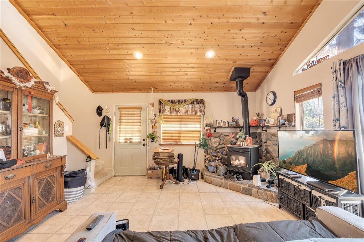 Detail Gallery Image 19 of 39 For 20334 Honey Ln, Tuolumne,  CA 95379 - 3 Beds | 2 Baths