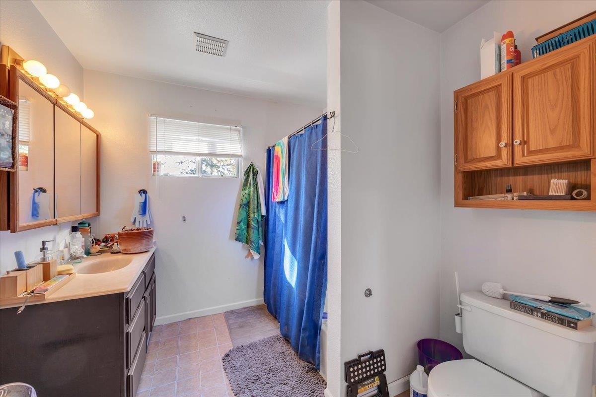 Detail Gallery Image 32 of 39 For 20334 Honey Ln, Tuolumne,  CA 95379 - 3 Beds | 2 Baths