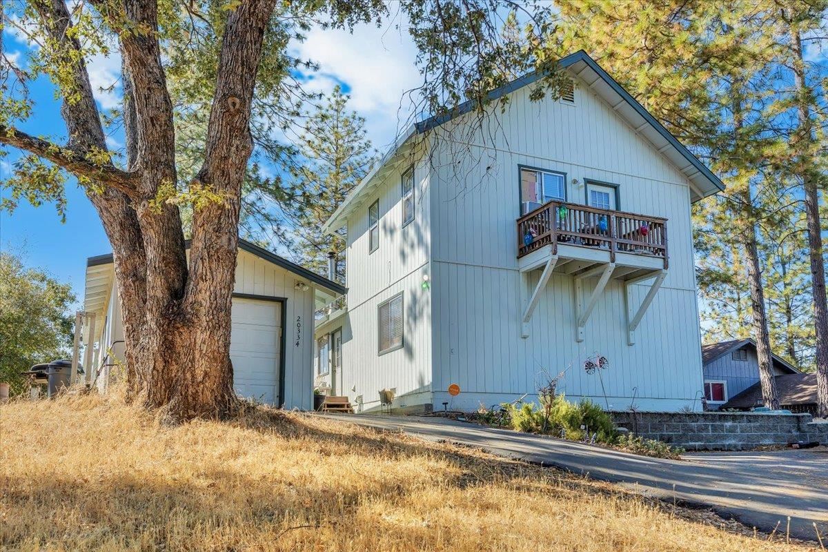 Detail Gallery Image 5 of 39 For 20334 Honey Ln, Tuolumne,  CA 95379 - 3 Beds | 2 Baths