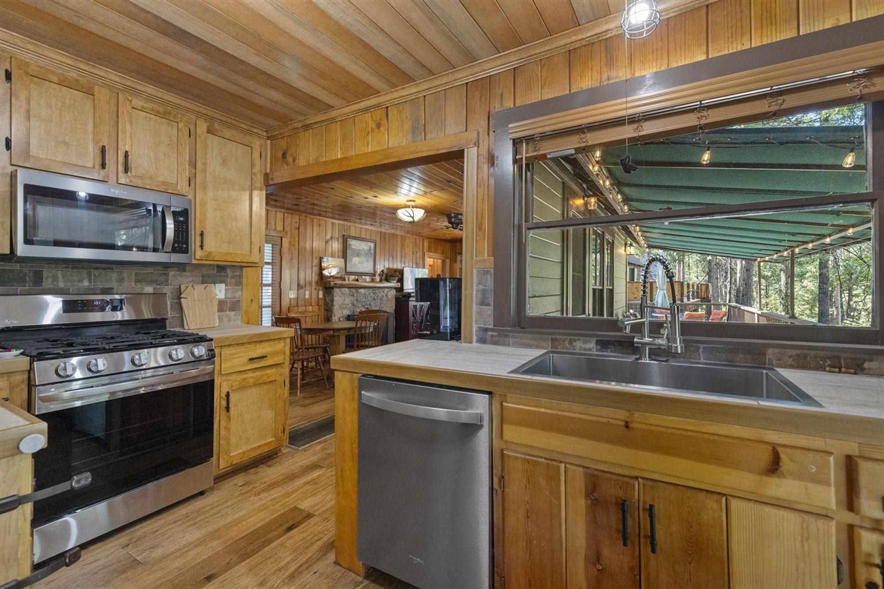 Detail Gallery Image 13 of 47 For 343 Lakeshore, Pinecrest,  CA 95364 - 2 Beds | 2 Baths