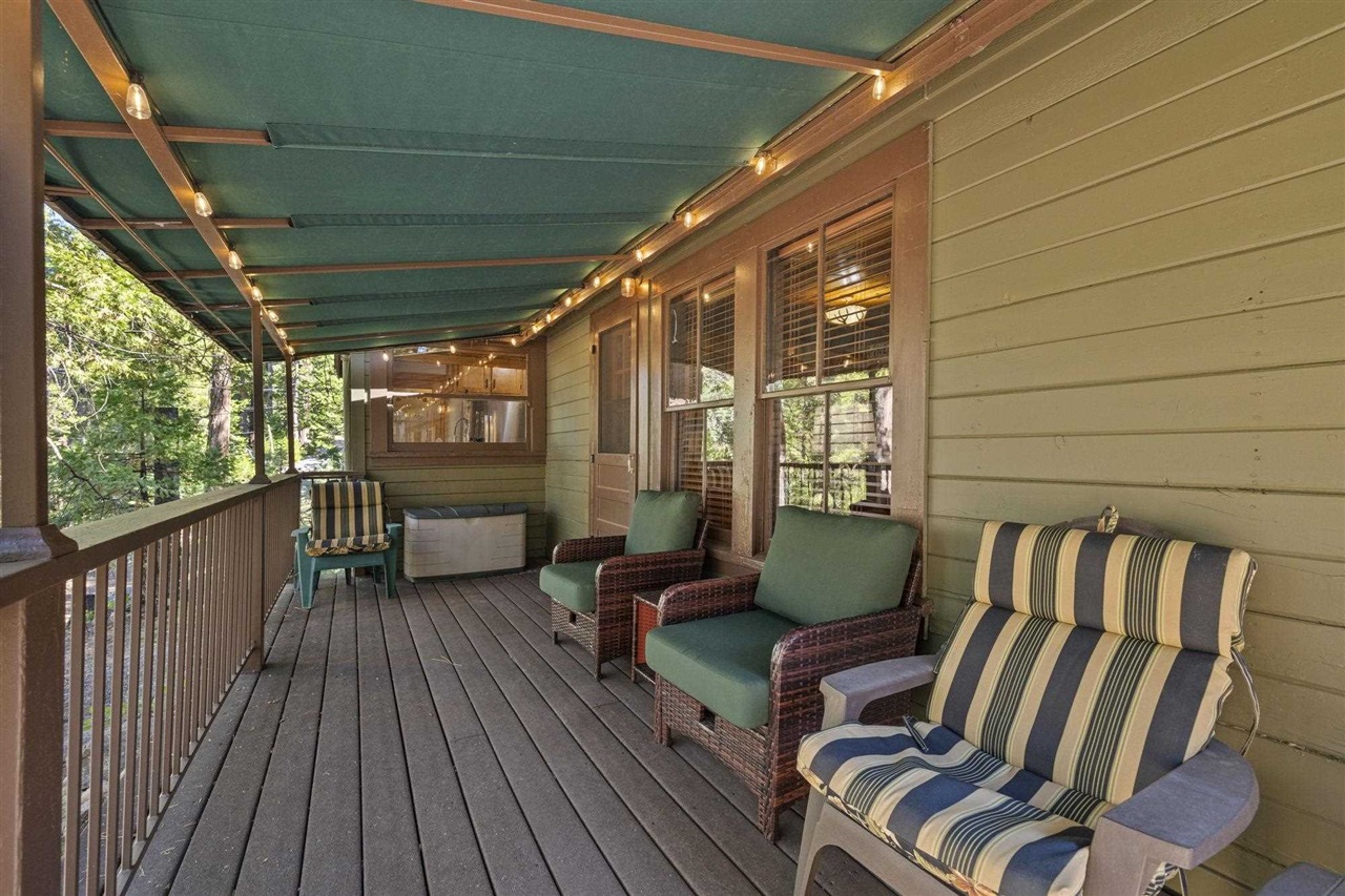 Detail Gallery Image 4 of 47 For 343 Lakeshore, Pinecrest,  CA 95364 - 2 Beds | 2 Baths