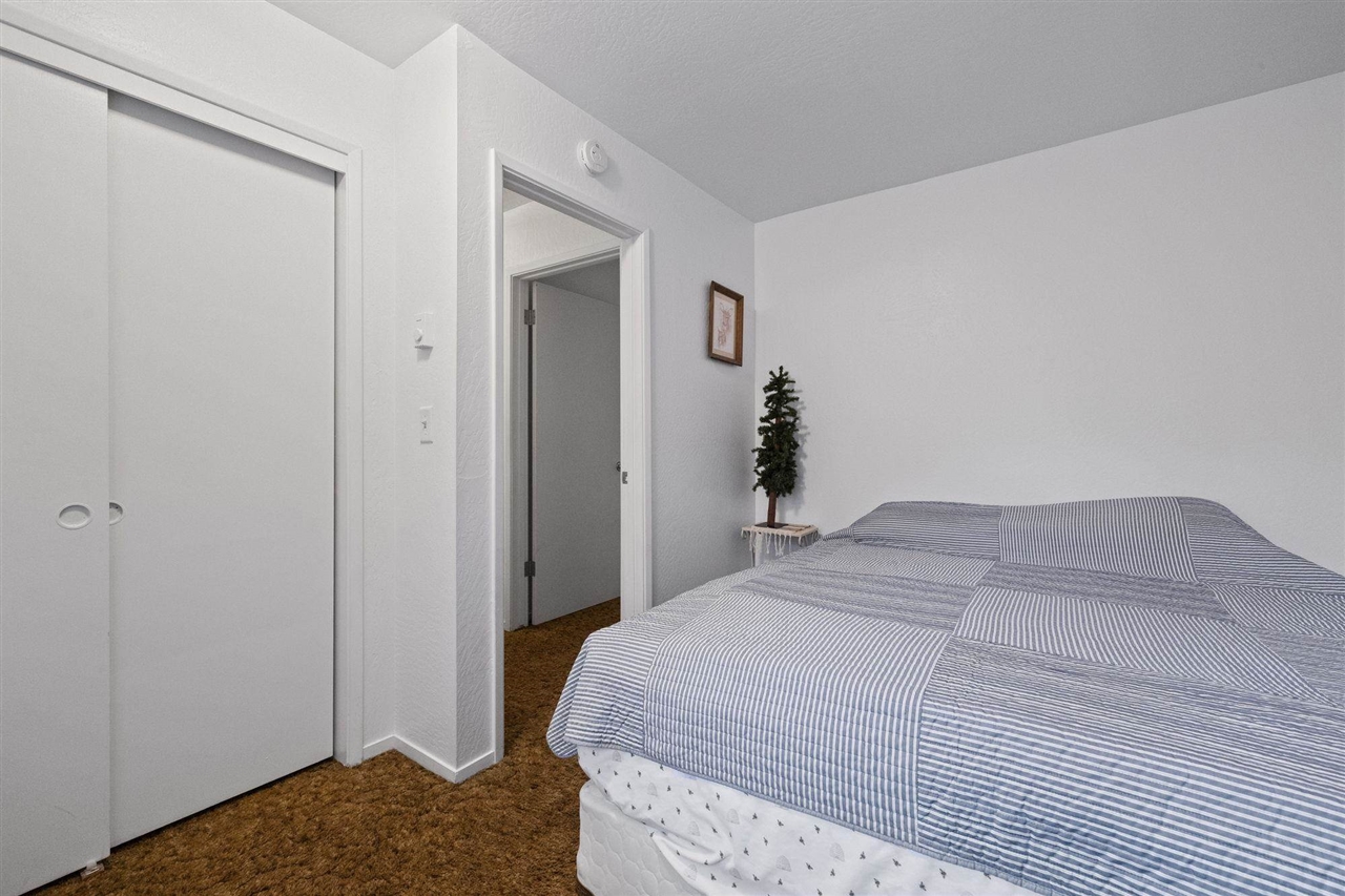 Detail Gallery Image 15 of 22 For 24021 Wakalu, Mi Wuk Village,  CA 95346 - 2 Beds | 2 Baths