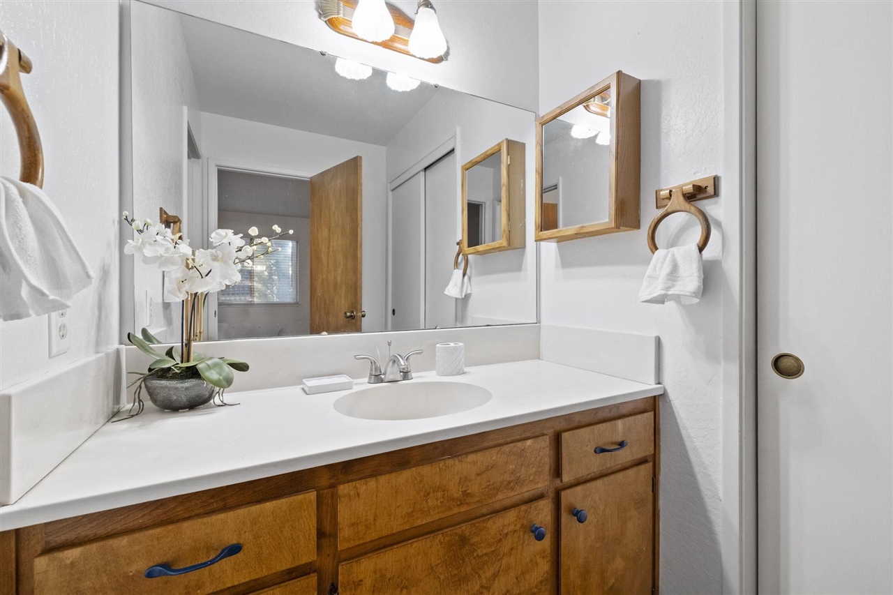 Detail Gallery Image 18 of 22 For 24021 Wakalu, Mi Wuk Village,  CA 95346 - 2 Beds | 2 Baths