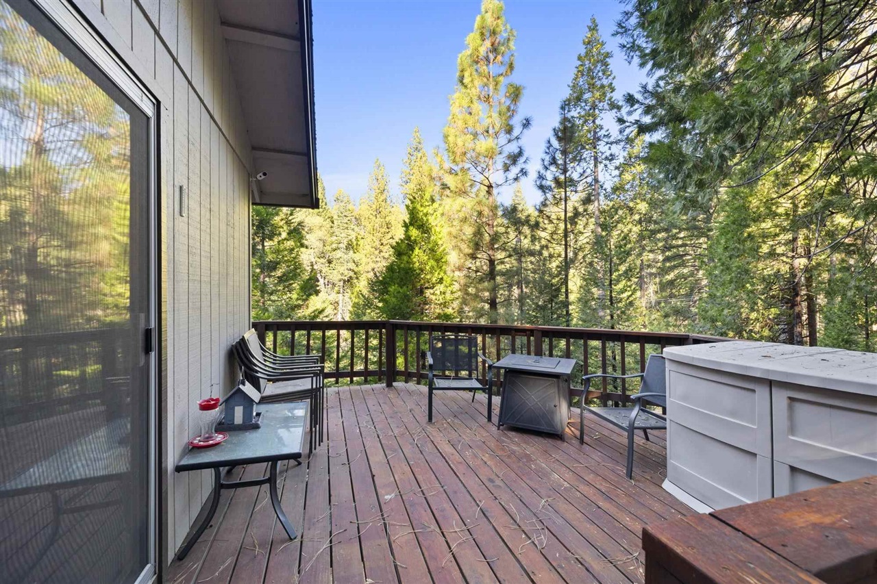 Detail Gallery Image 20 of 22 For 24021 Wakalu, Mi Wuk Village,  CA 95346 - 2 Beds | 2 Baths