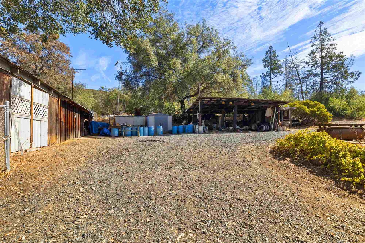 Detail Gallery Image 19 of 29 For 8675 Priest Coulterville Rd, Big Oak Flat,  CA 95305 - 3 Beds | 2 Baths