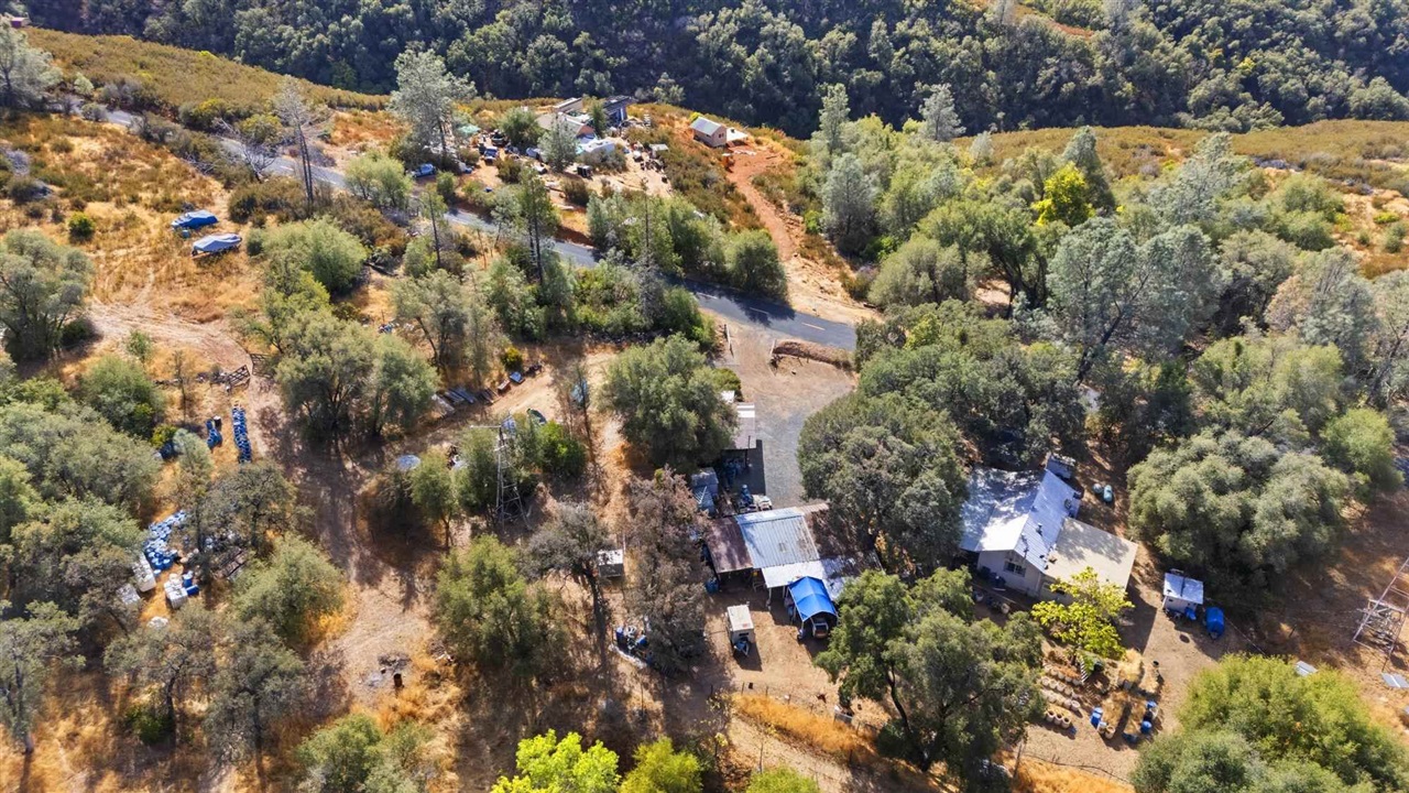 Detail Gallery Image 24 of 29 For 8675 Priest Coulterville Rd, Big Oak Flat,  CA 95305 - 3 Beds | 2 Baths
