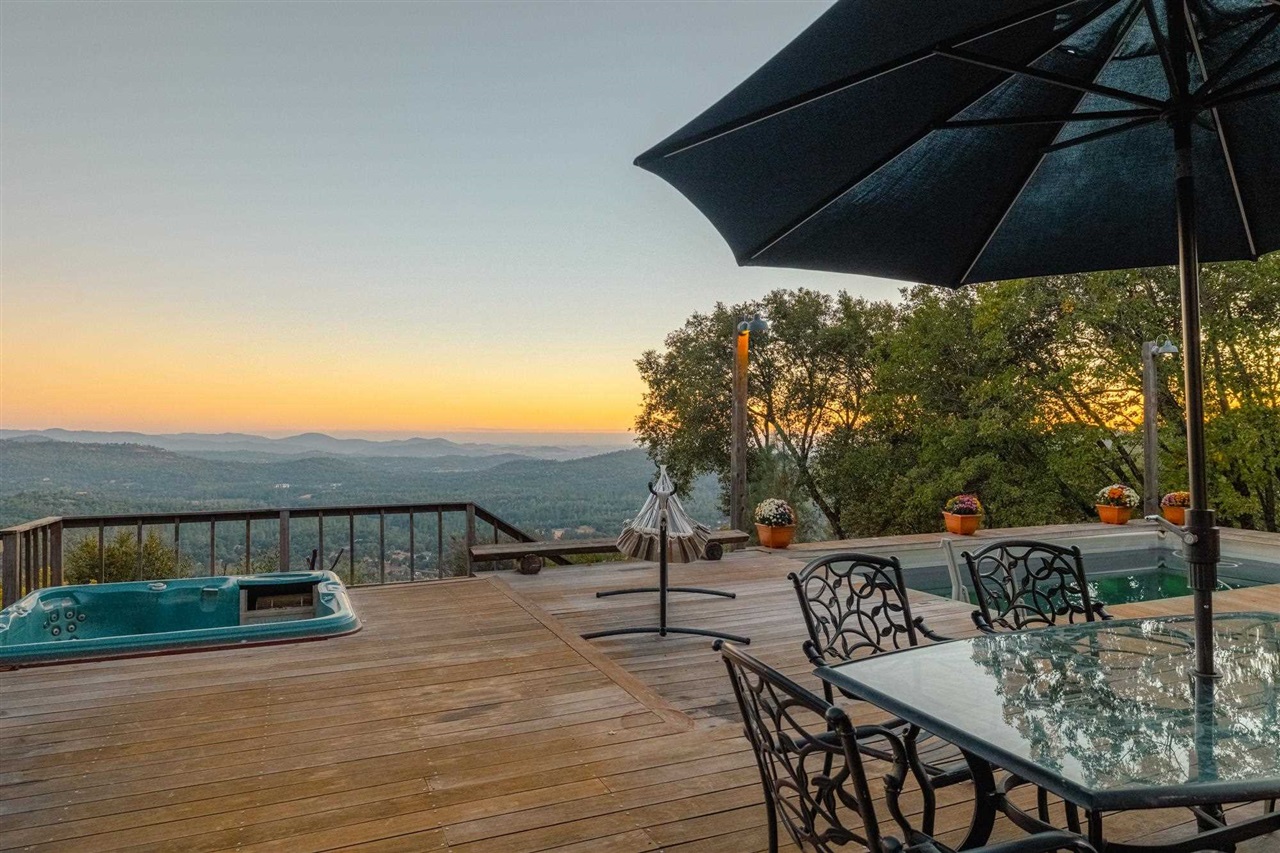 Detail Gallery Image 5 of 60 For 14799 Big Hill, Sonora,  CA 95370-0000 - 4 Beds | 3 Baths