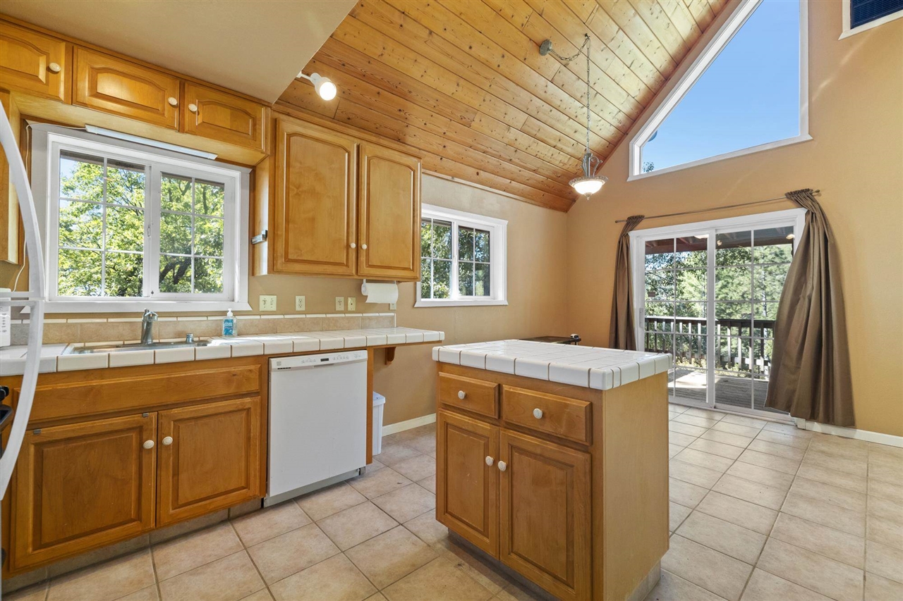 Detail Gallery Image 47 of 60 For 14799 Big Hill, Sonora,  CA 95370-0000 - 4 Beds | 3 Baths