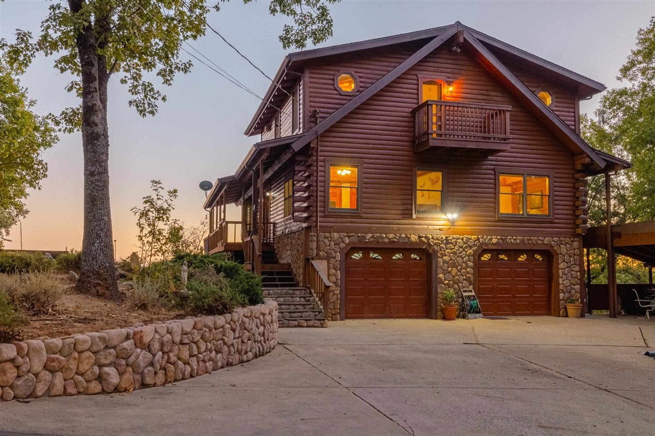 Detail Gallery Image 9 of 60 For 14799 Big Hill, Sonora,  CA 95370-0000 - 4 Beds | 3 Baths