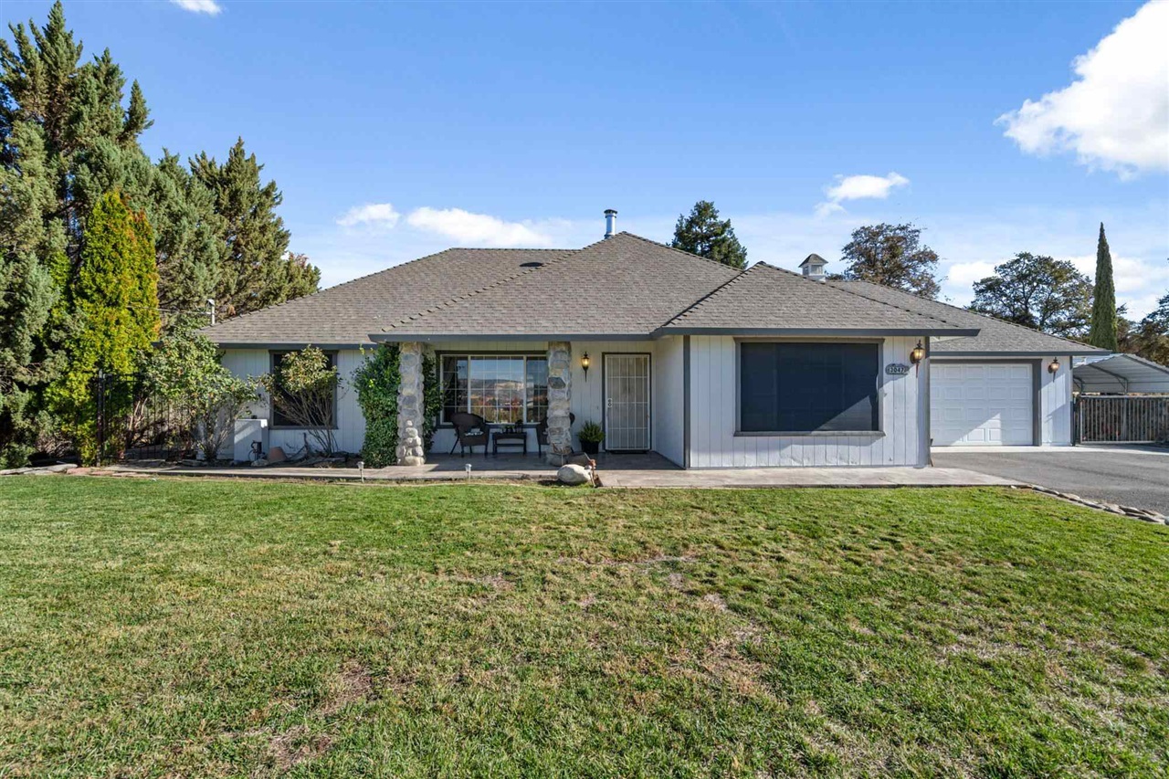 Detail Gallery Image 1 of 1 For 3047 Quail Hill Rd, Copperopolis,  CA 95228 - 3 Beds | 2 Baths