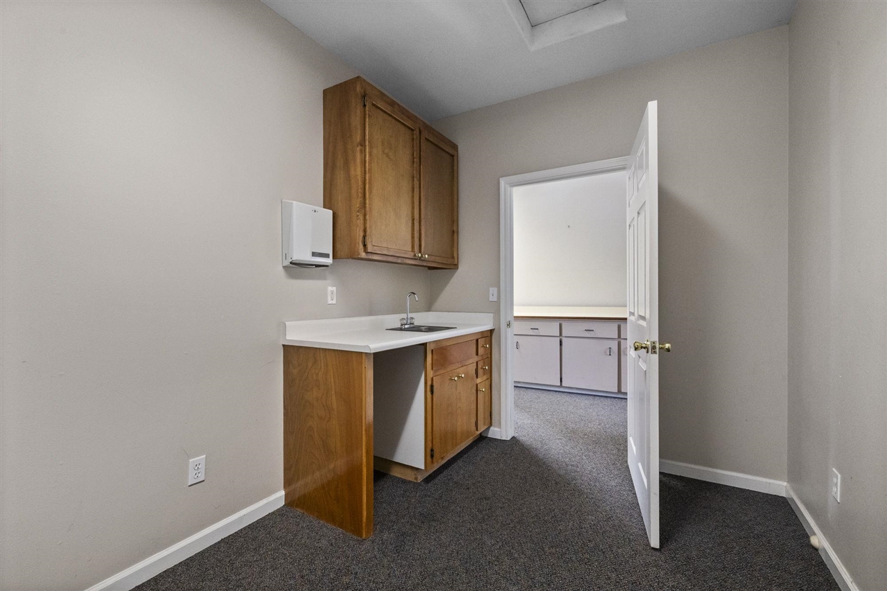 13951 Mono, Sonora, California 95370, ,Commercial Lease,For Rent,13951 Mono,20241654