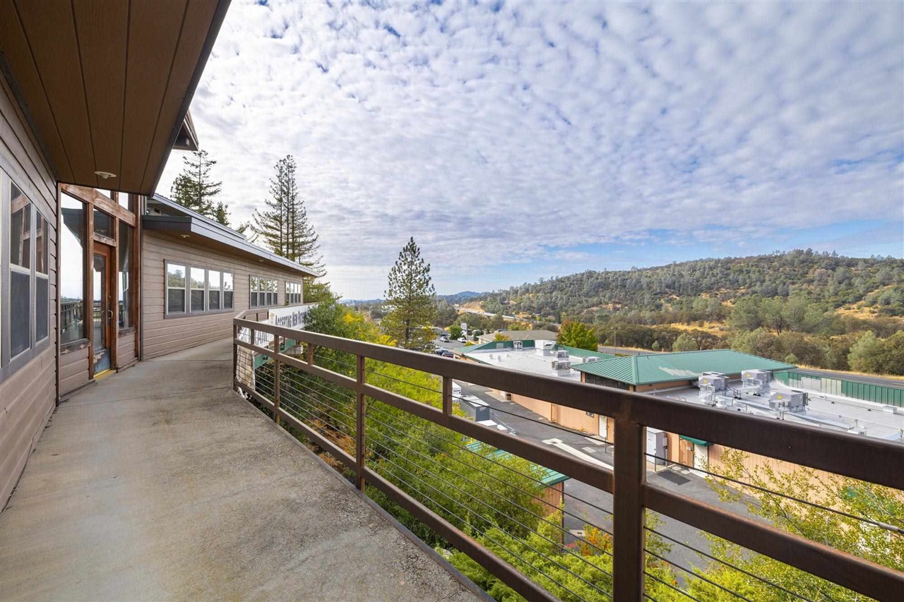 13951 Mono, Sonora, California 95370, ,Commercial Lease,For Rent,13951 Mono,20241654
