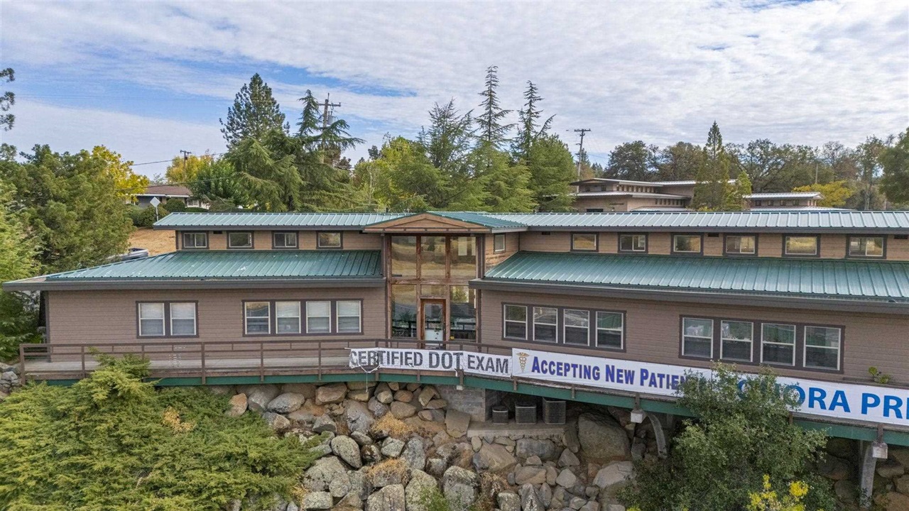 13951 Mono, Sonora, California 95370, ,Commercial Lease,For Rent,13951 Mono,20241654