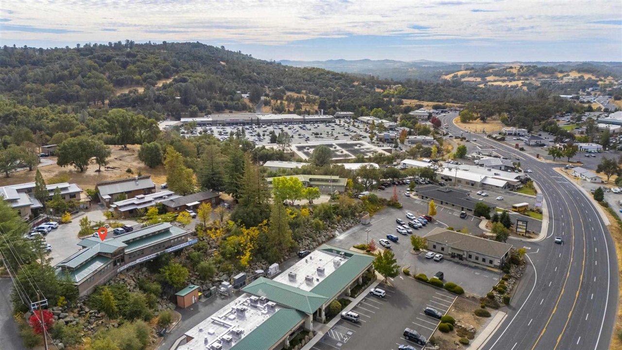13951 Mono, Sonora, California 95370, ,Commercial Lease,For Rent,13951 Mono,20241654