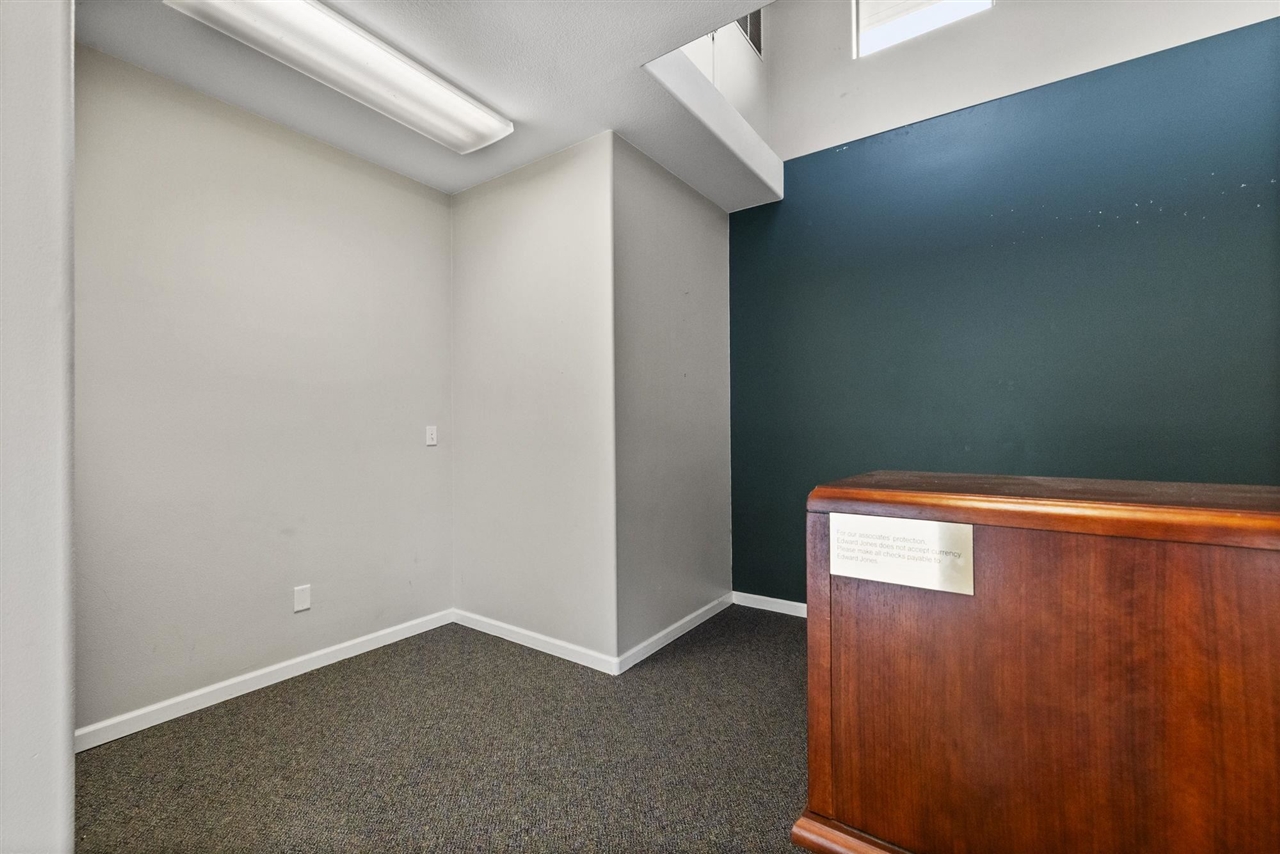 13951 Mono, Sonora, California 95370, ,Commercial Lease,For Rent,13951 Mono,20241654
