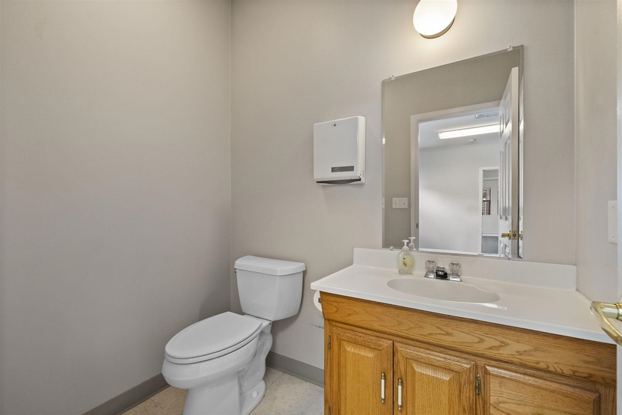 13951 Mono, Sonora, California 95370, ,Commercial Lease,For Rent,13951 Mono,20241654