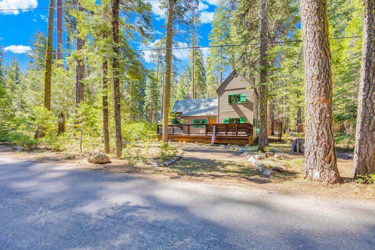 Detail Gallery Image 4 of 35 For 226 Sugar Pine, Pinecrest,  CA 95364 - 3 Beds | 1/1 Baths