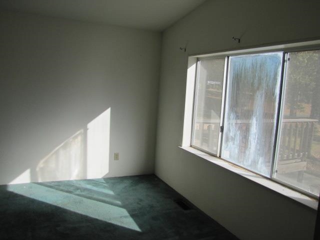Detail Gallery Image 10 of 47 For 10385 Fiske Rd., Greeley Hills,  CA 95311 - 3 Beds | 2 Baths